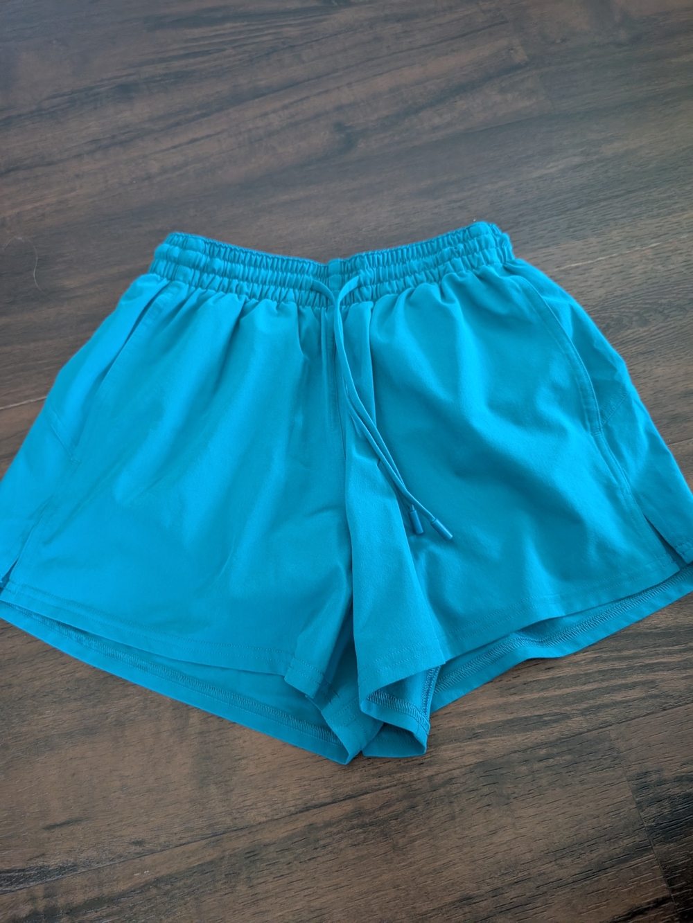 lululemon Women’s Teal Drawstring Active Shorts